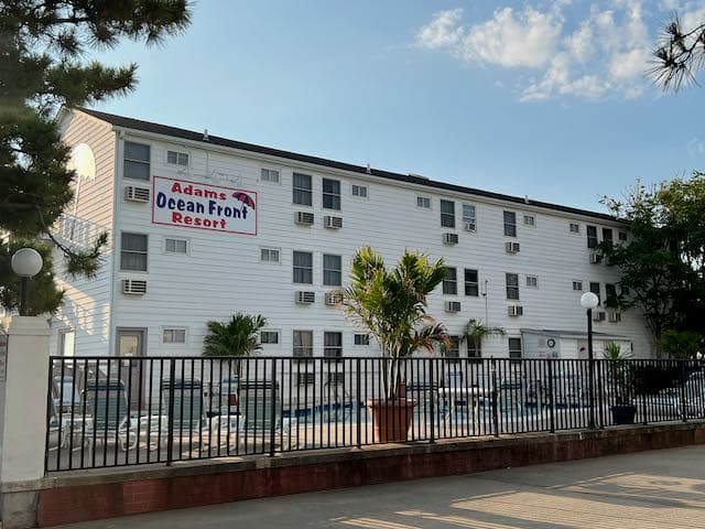 Adam's Ocean Front Motel
